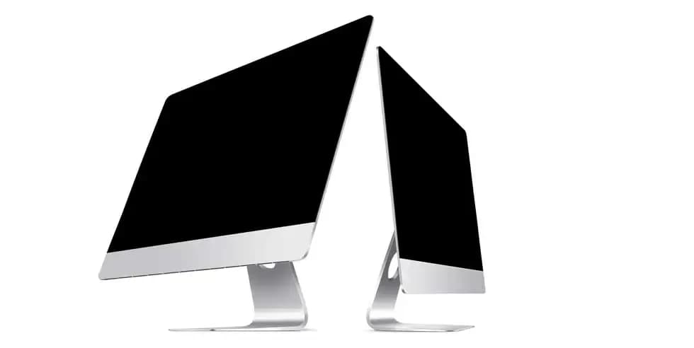 Zwei iMacs von vorne und von der Seite, wie sie zur Reparatur bei Technikklinik ankommen
