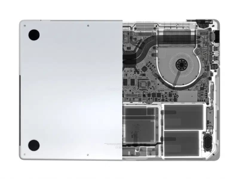 MacBook von unten, zur Hälfte durchleuchtet: Akkuzellen, Logicboard und Lüfter werden sichtbar